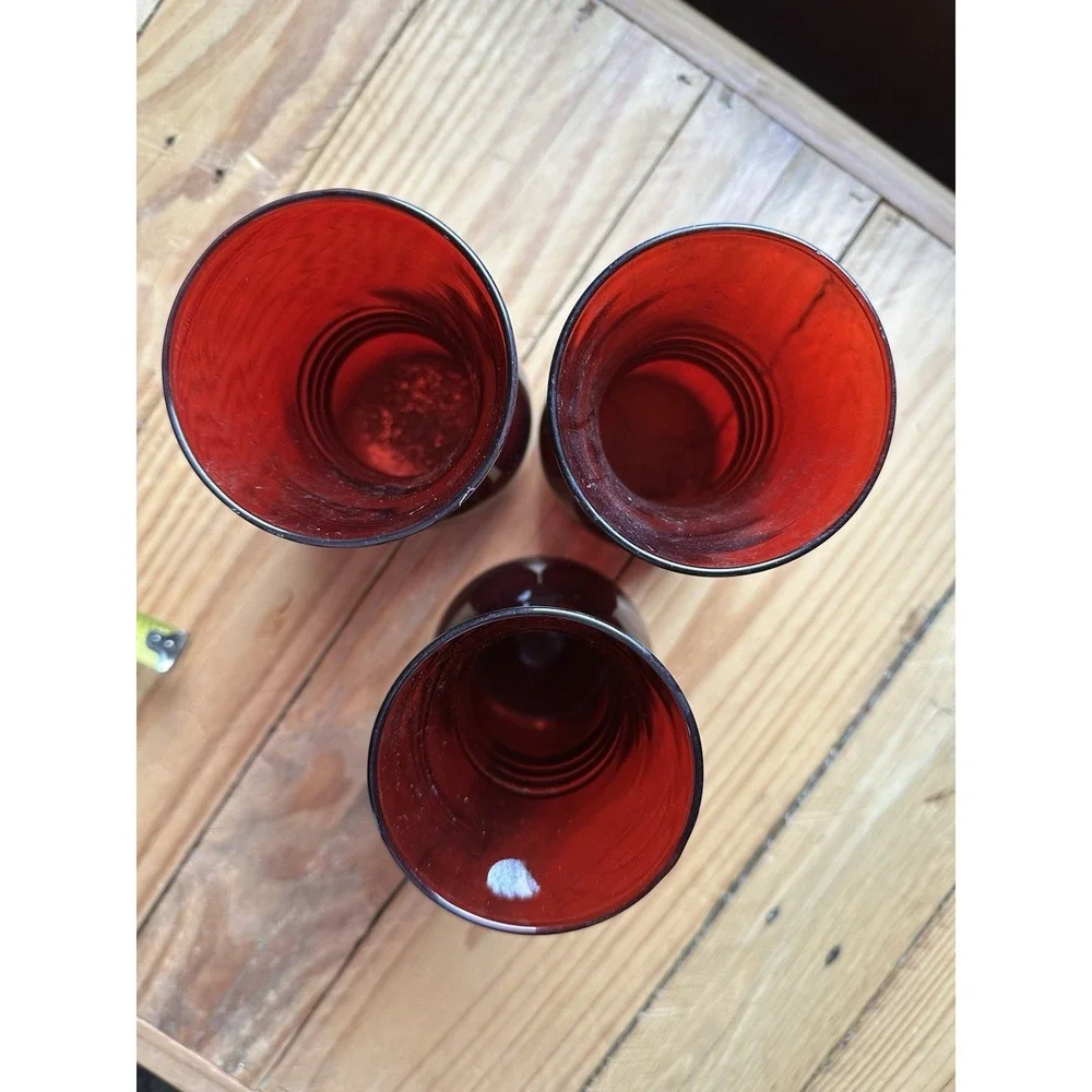 VINTAGE ANCHOR HOCKING ROYAL RUBY RED RIBBED‎ FLOWER VASE 6 1/2